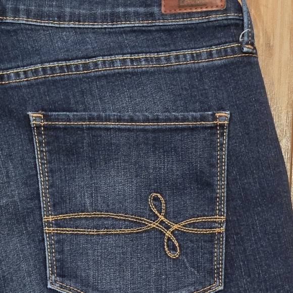 Levis Women's Dark Blue Jeans - Picture 8 of 9